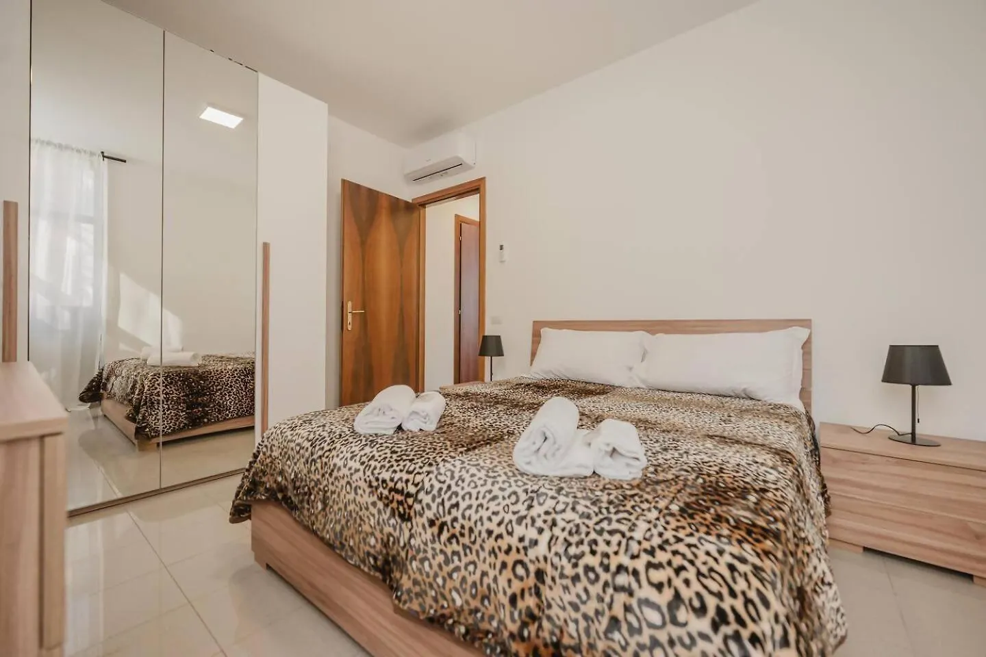 Unico Apartment 4 - Alloggio Moderno Per Famiglie Venezia 0*,  Italia